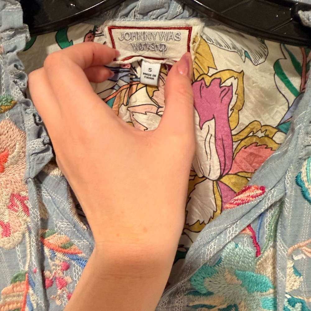 Johnny Was Light Blue Embroidered Blouse - Picture 3 of 8